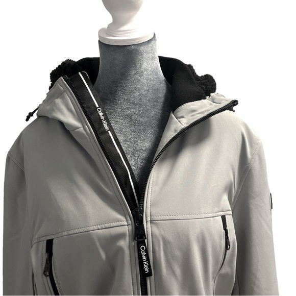 CALVIN KLEIN UNISEX BEIGE SHERPA LINED HOODED SOFT SHELL JACKET (Size S) - Picture 3 of 5
